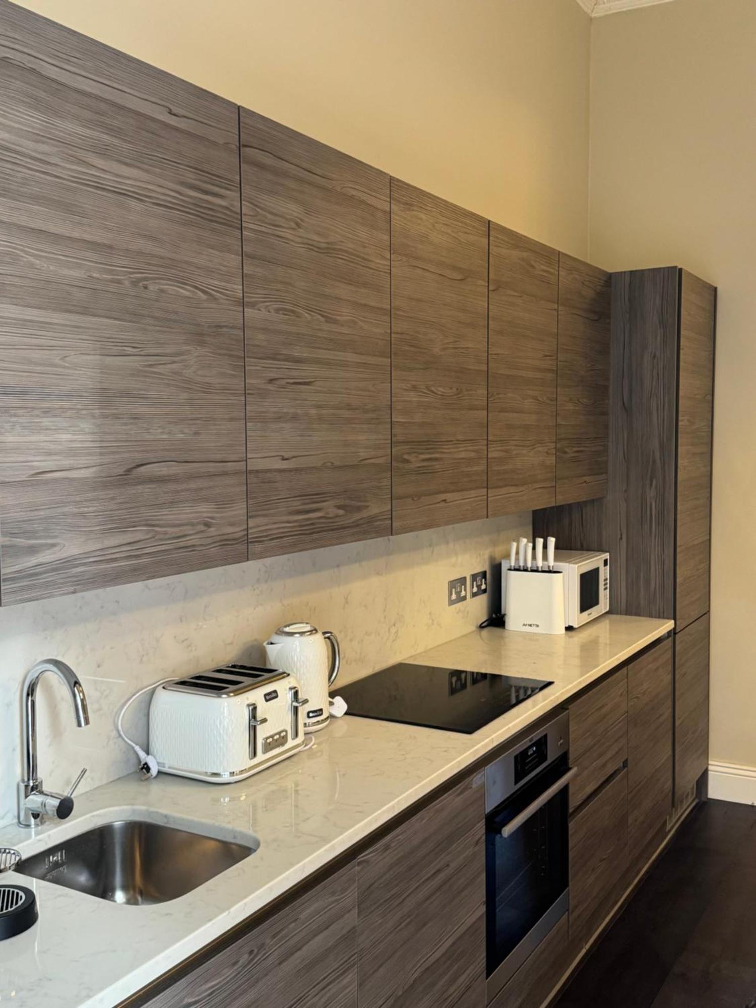 Elegant One Bedroom In Londres